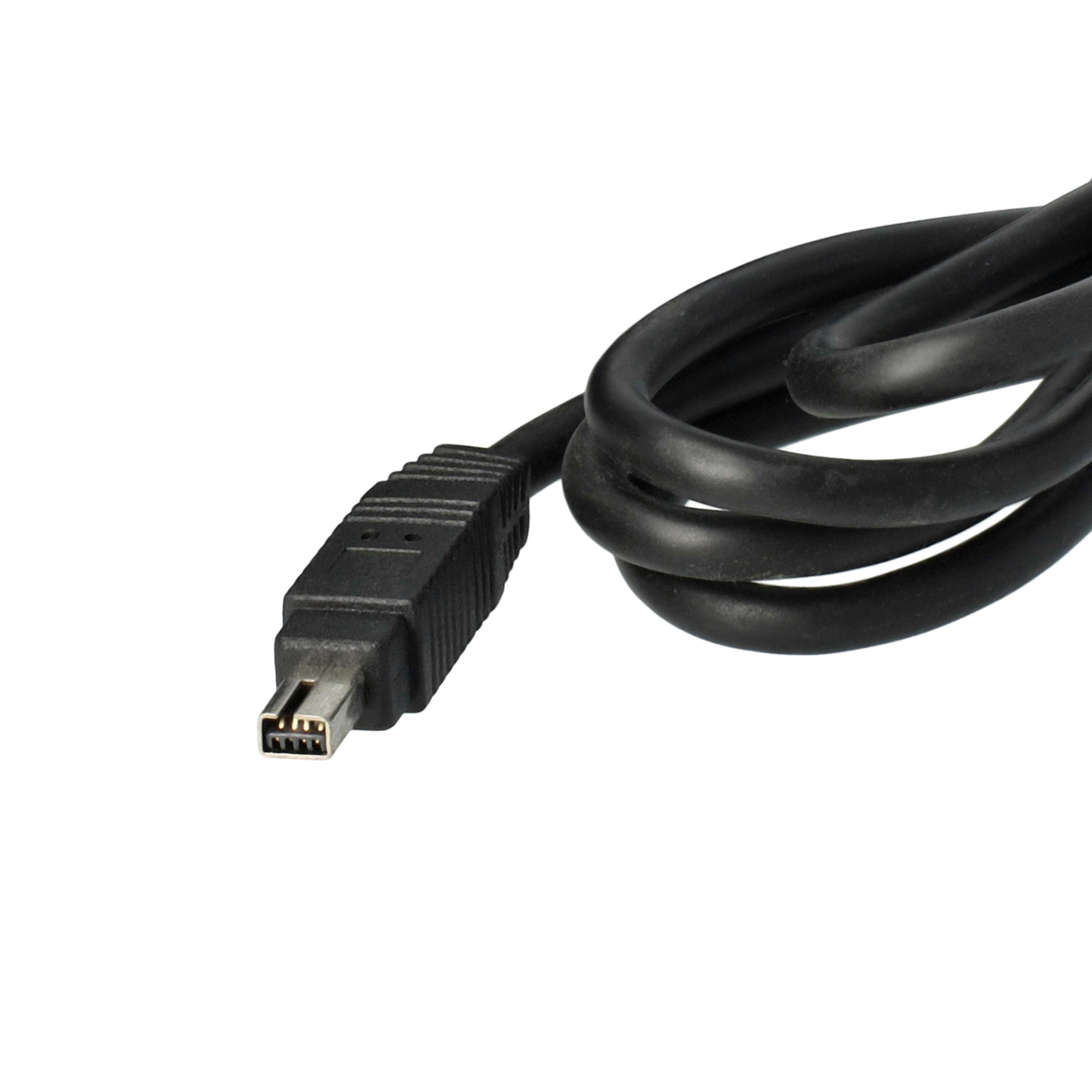 Ein schwarzes USB-Kabel mit Stecker liegt vor weißem Hintergrund. Der Stecker befindet sich links.