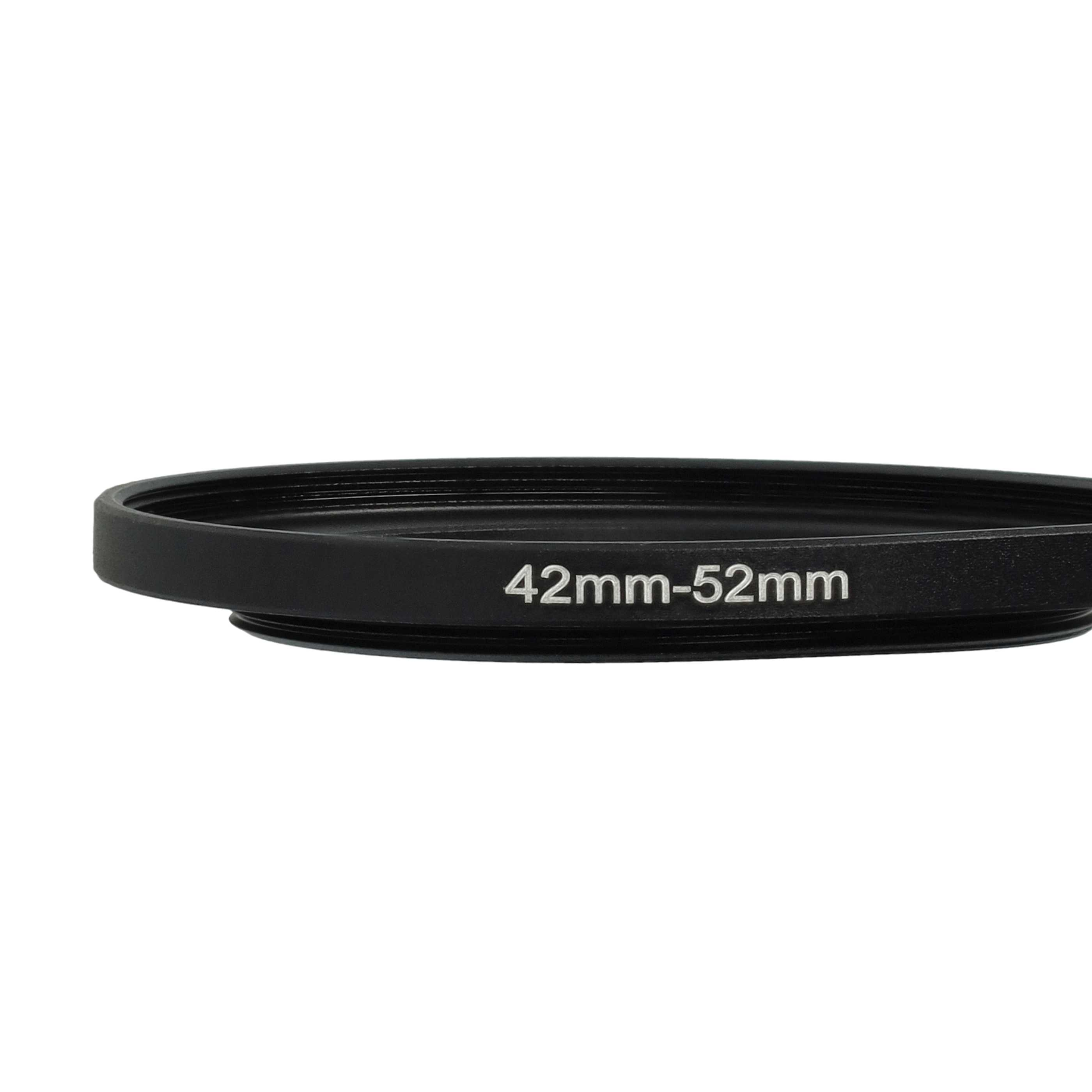Ein schwarzer Objektivadapterring mit der Aufschrift '42mm-52mm'. Weißer Hintergrund.