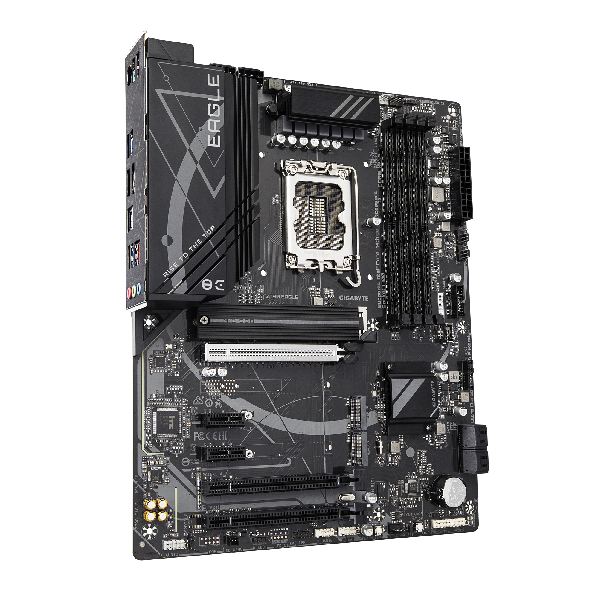 Una scheda madre Gigabyte Z790 Eagle nera con varie porte, slot e il logo Eagle. Con un socket CPU.