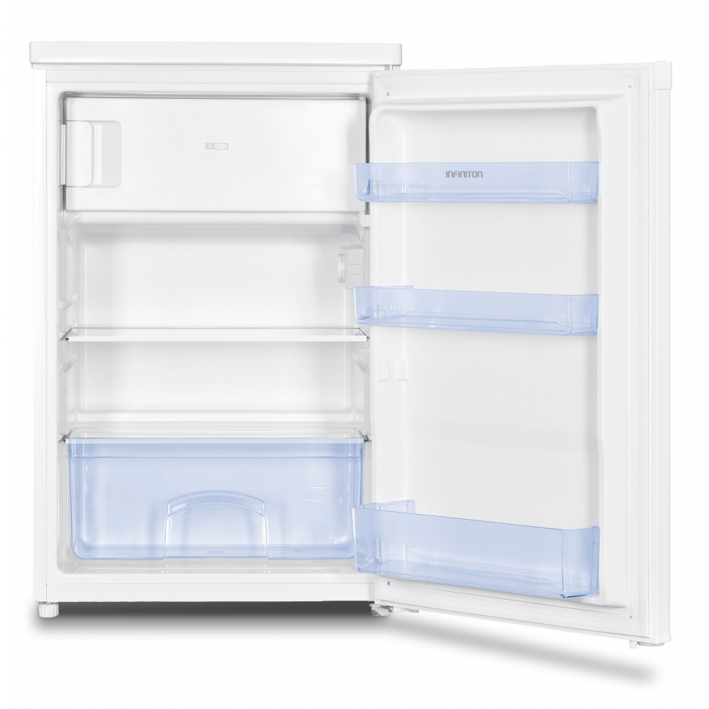 Un mini-refrigerador blanco con la puerta abierta, mostrando el interior con estantes y compartimentos de almacenamiento azules translúcidos. La marca 'INFINITON' es visible.