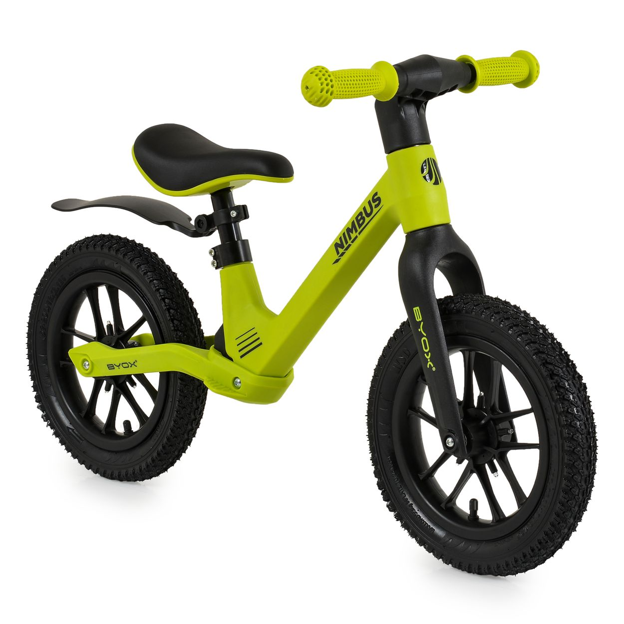 Ein hellgrünes Laufrad mit schwarzen Reifen, Sitz und Lenker. Das Fahrrad hat das Wort Nimbus auf dem Rahmen.