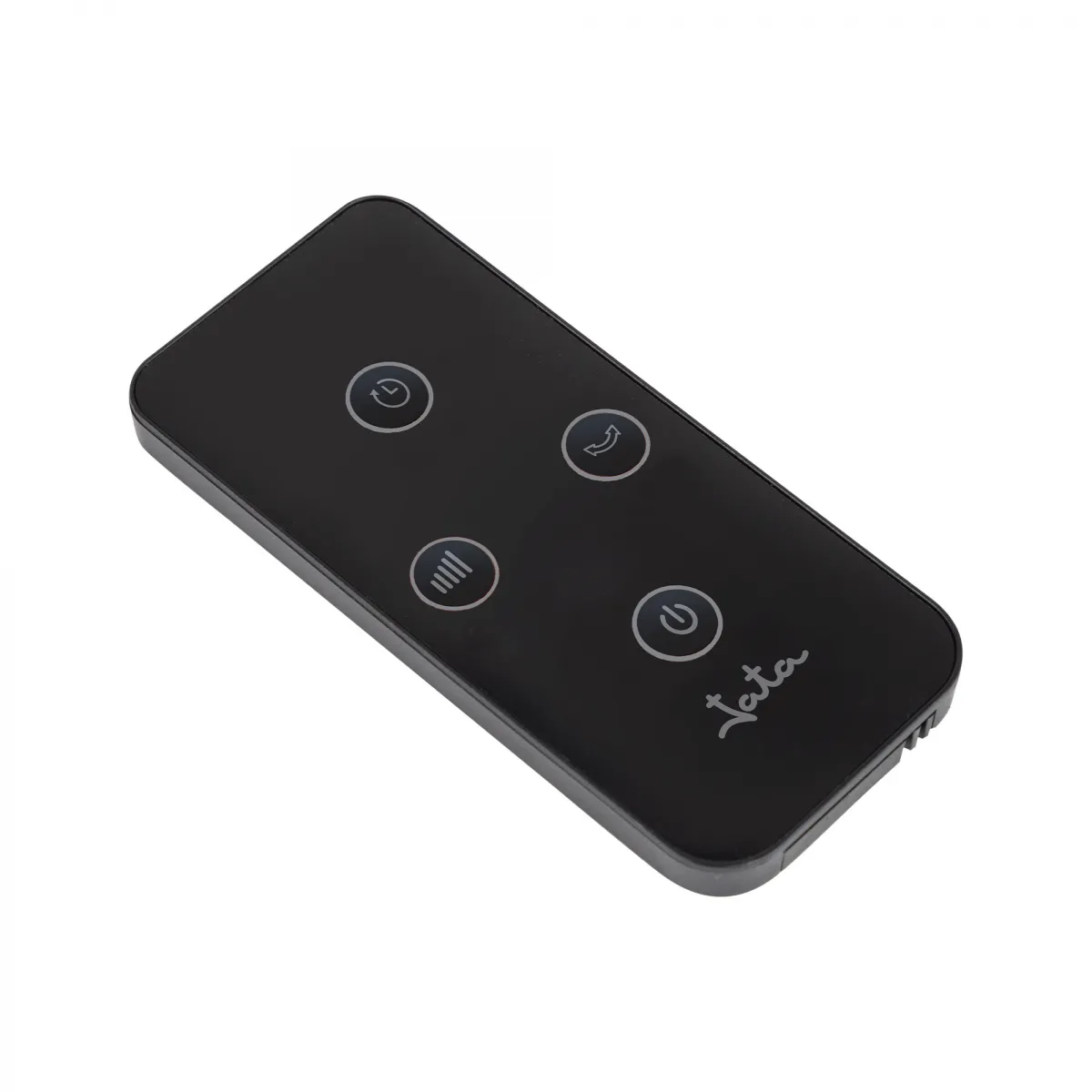 Un mando a distancia negro con cuatro botones. Se ven controles de encendido, temporizador, oscilación y velocidad del ventilador. La marca 'Jata' está en el mando.