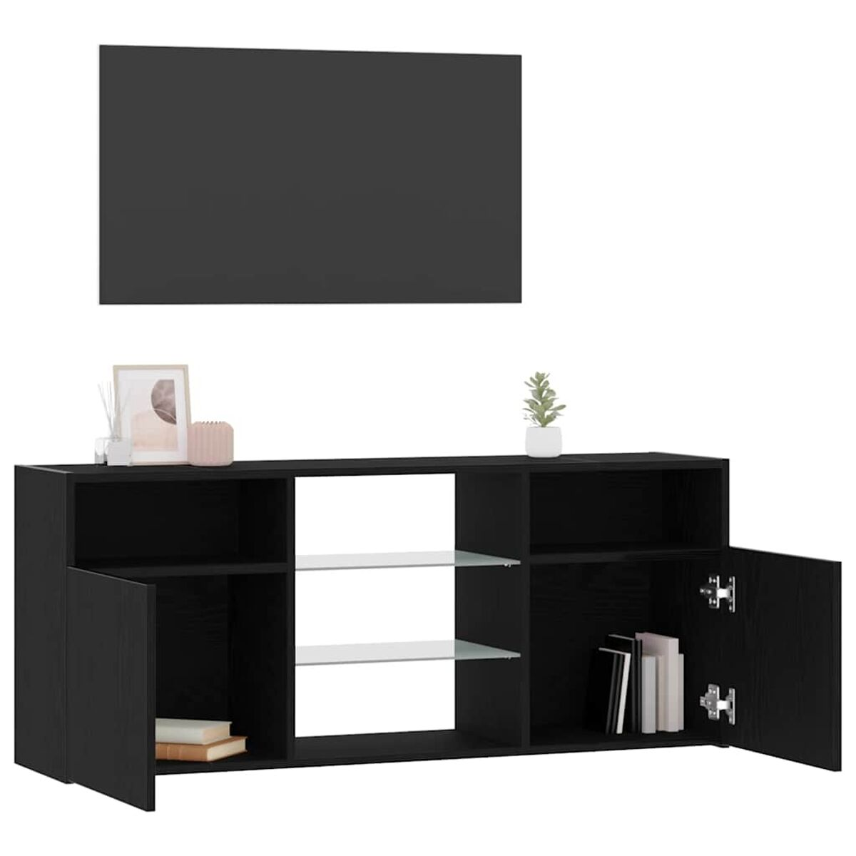 Schwarzes Fernsehcenter mit offenen Regalen und Türen, darüber eine Wandtafel. Dekoriert mit Pflanzen und Büchern.