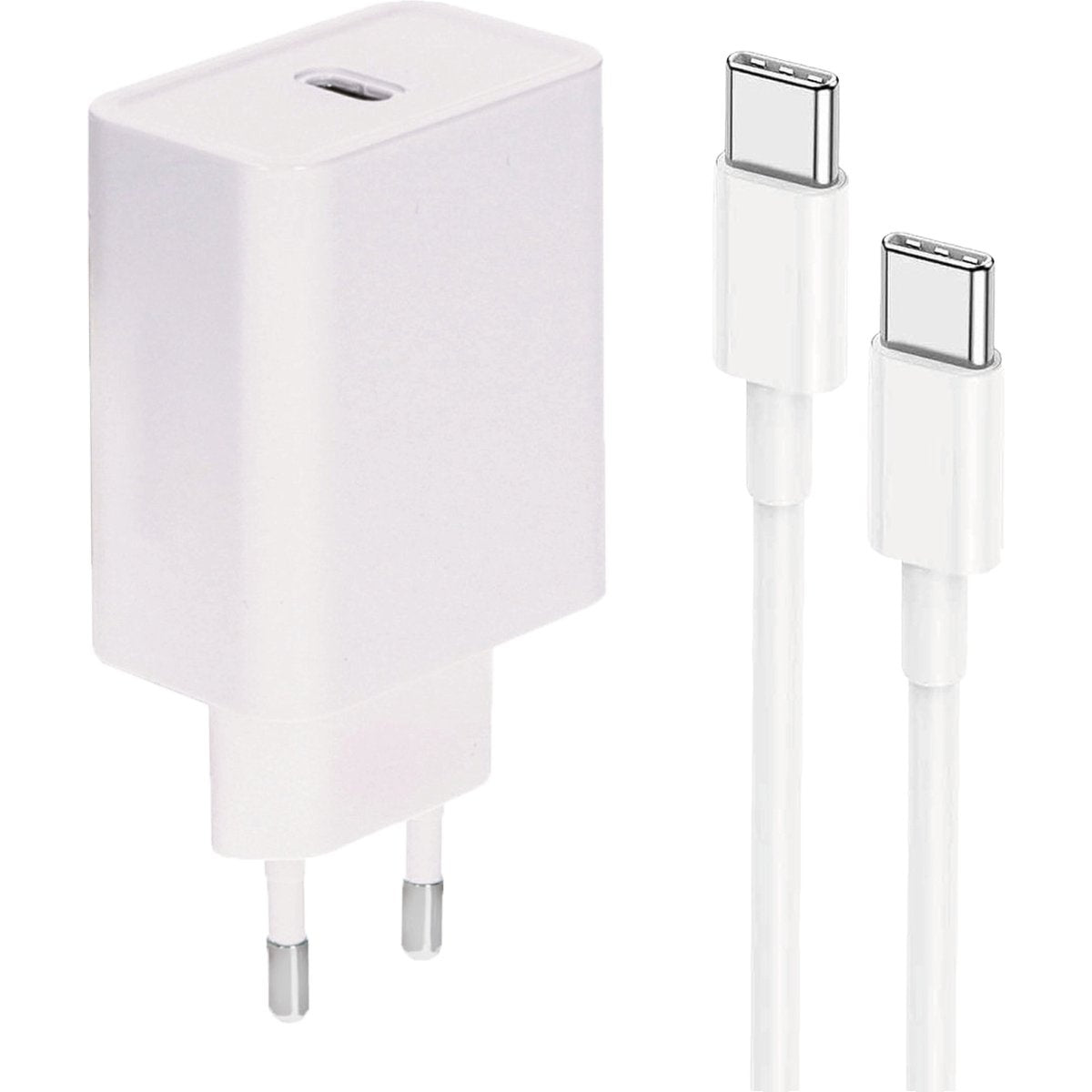 Een witte telefoonlader met twee witte USB-C-kabels eraan, tegen een witte achtergrond.
