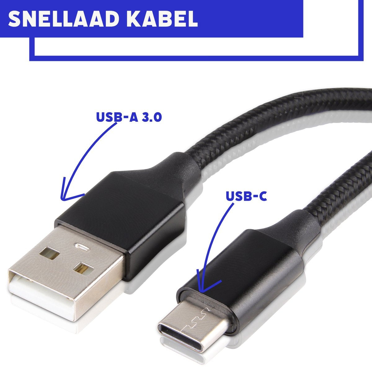 Een zwarte USB-C naar USB-A 3.0 kabel. De kabel ligt op een witte ondergrond. Boven staat 'SNELLAAD KABEL'.