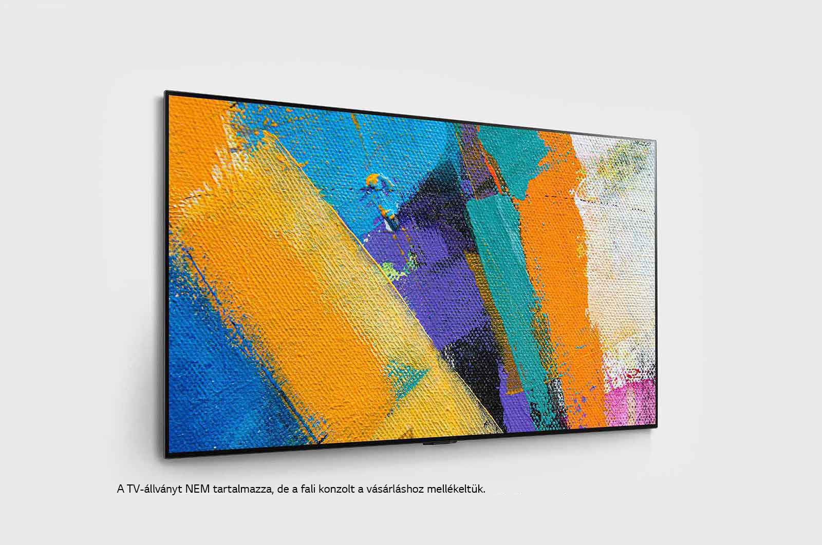 Grande schermo TV con arte astratta. I colori includono arancione, blu, viola e bianco, montato su una parete grigio chiaro.