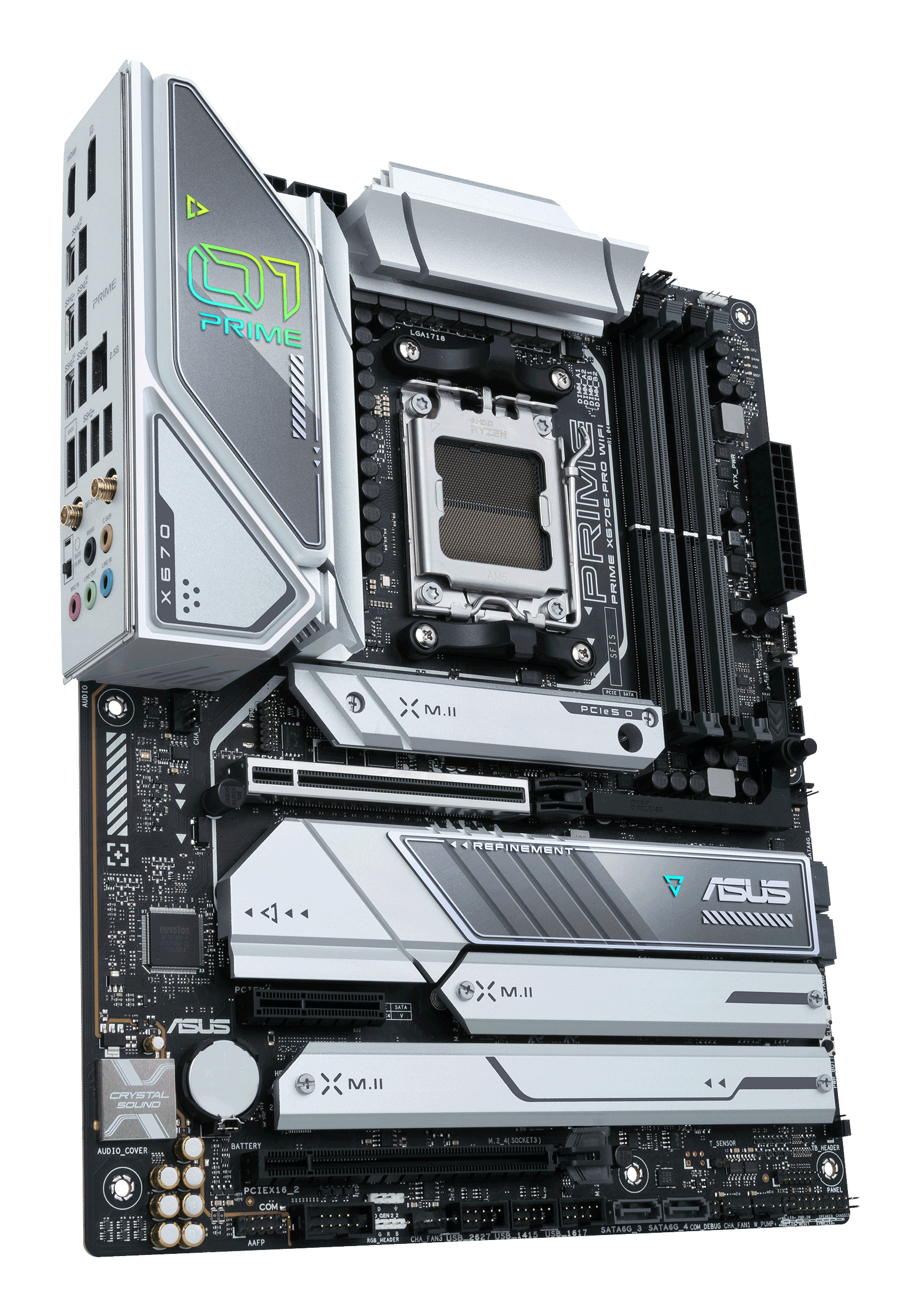 Una scheda madre per computer con componenti argentati e neri, l'ASUS PRIME X670E-PRO WIFI.