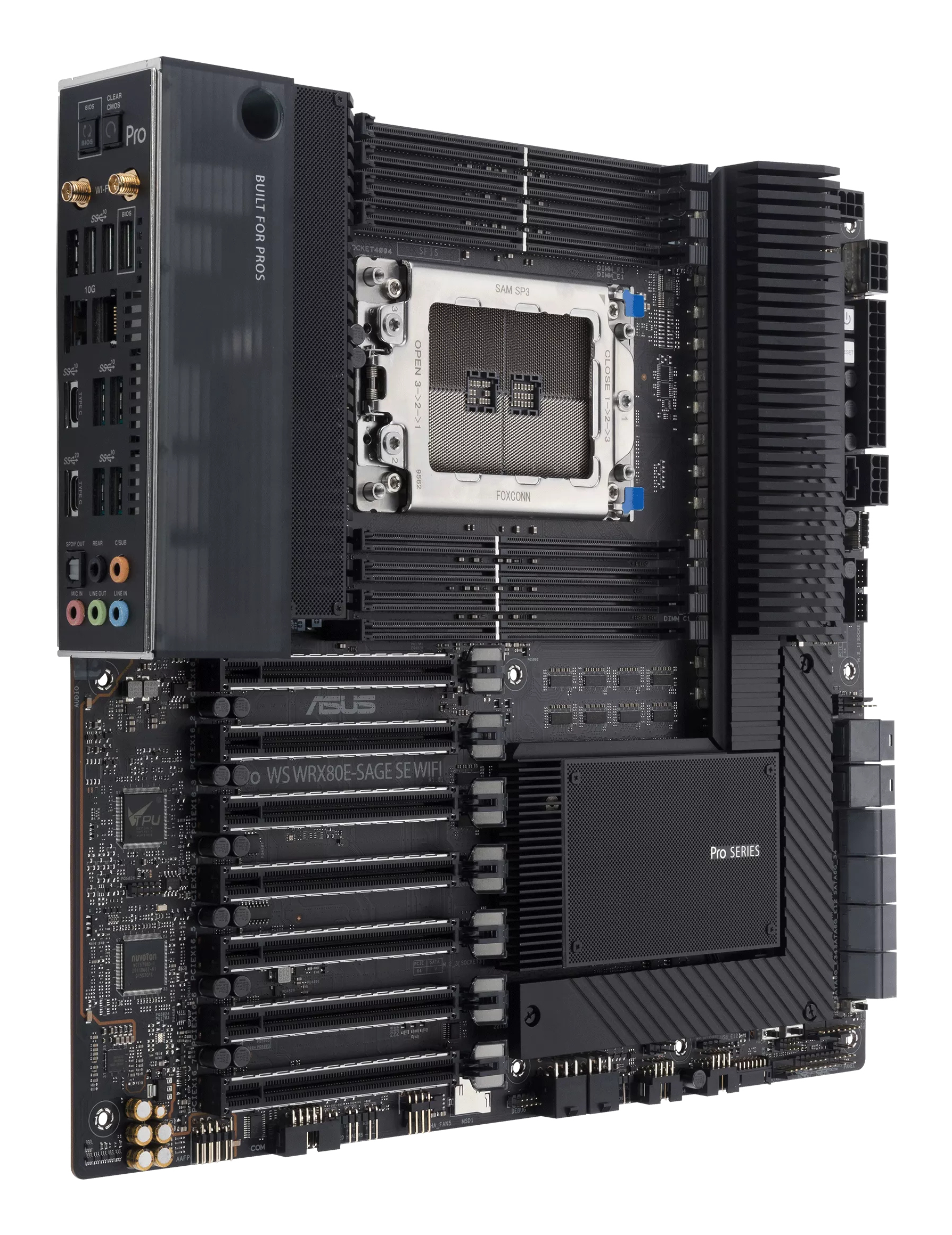 Czarna płyta główna ASUS W5 WRX80E-SAGE SE WIFI z wieloma elementami i portami. Białe tło.