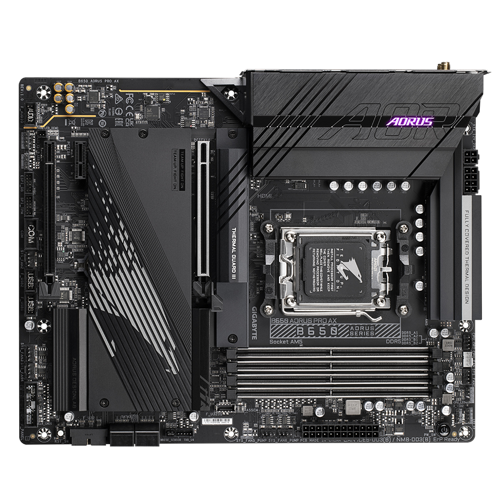Una scheda madre nera B650 AORUS PRO AX con vari componenti, tra cui un socket CPU, slot RAM e dettagli del marchio.