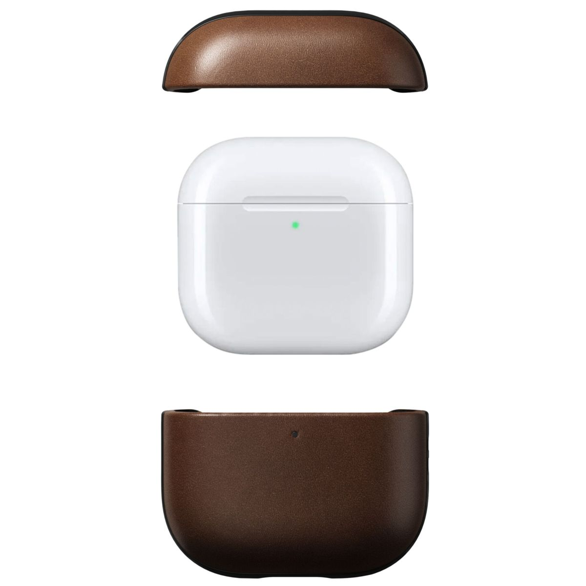 Custodia AirPods bianca con rivestimenti superiori e inferiori in pelle marrone separati. La custodia ha una luce verde. Il coperchio superiore è sopra e quello inferiore sotto.