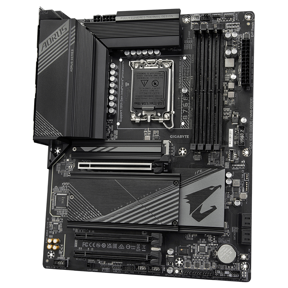 Scheda madre AORUS B760 nera. Include socket CPU, slot RAM e vari connettori. La scheda è per lo più nera.