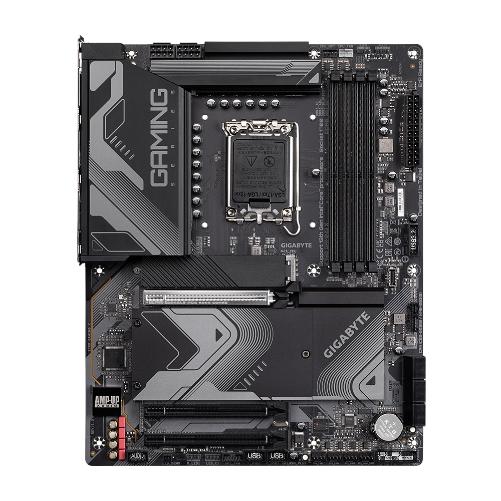 Una scheda madre Gigabyte Z790 Gaming X nera e grigia. Include socket, slot e il logo Gigabyte.