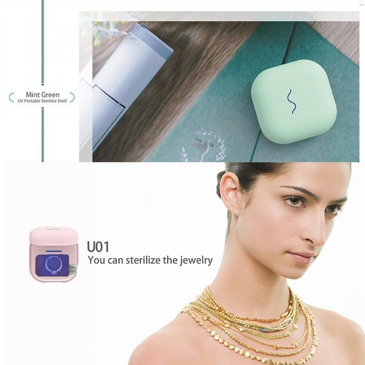 Frau mit goldenen Halsketten, Produktmuster eines Sterilisators. Ein mintgrüner Sterilisator und ein rosa mit dem Text 'U01'.