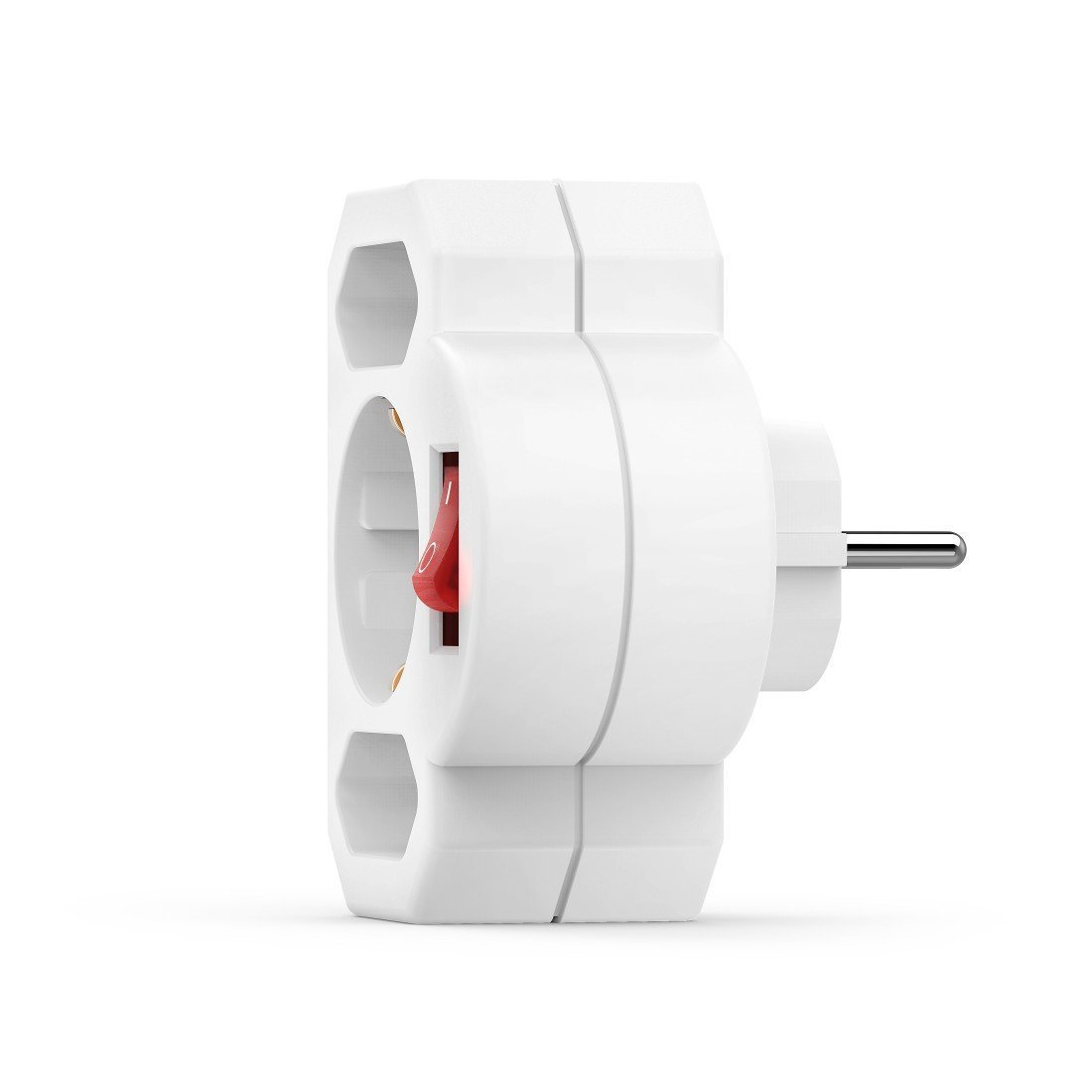 Weißer Netzadapter mit rotem Schalter. Er hat mehrere Steckdosen und einen Stecker. Isoliert auf weißem Hintergrund.