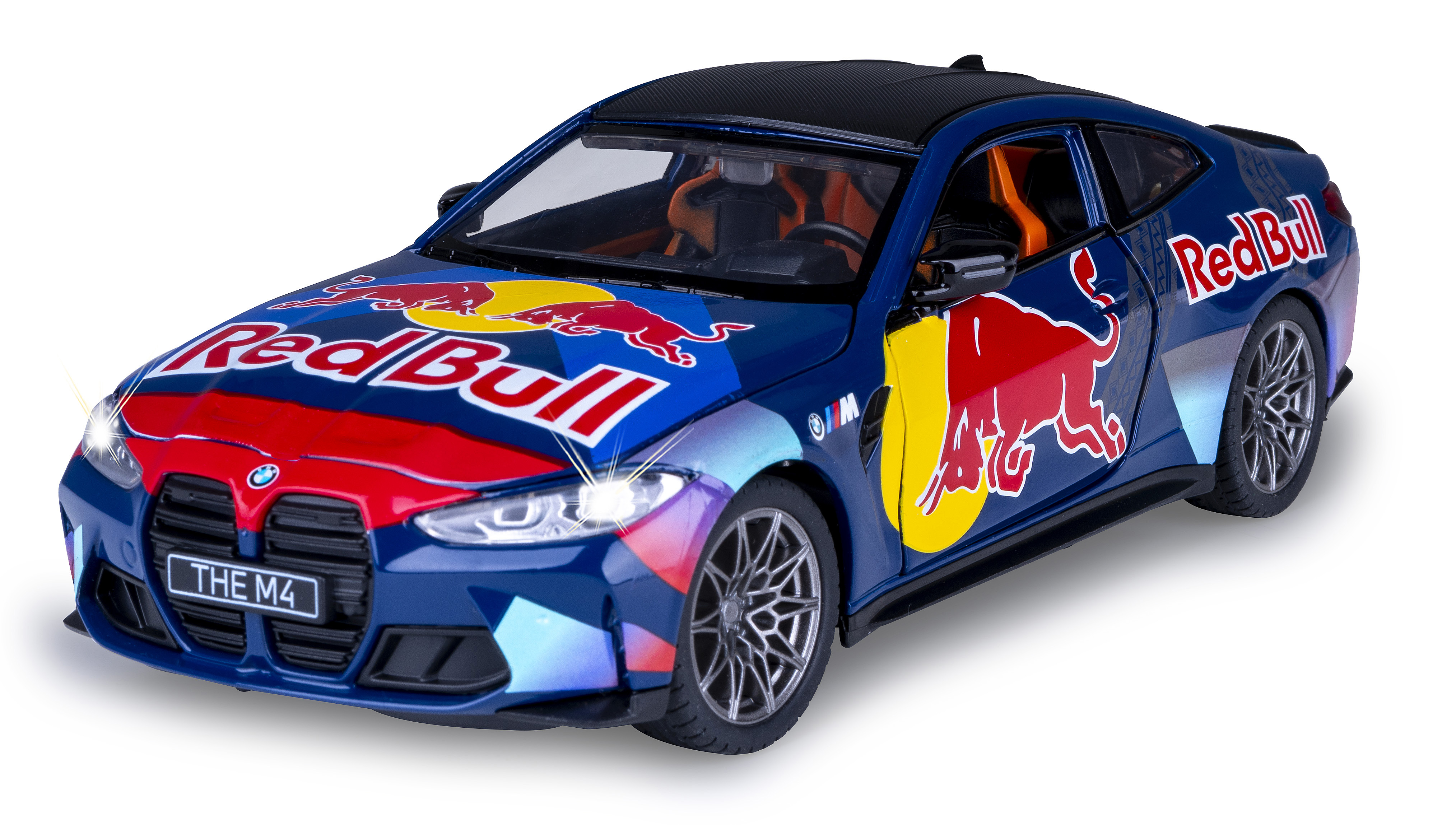 Ein blaues Red Bull BMW M4 Modellauto. Es hat Red Bull Logos und die Aufschrift "THE M4" auf der Vorderseite.