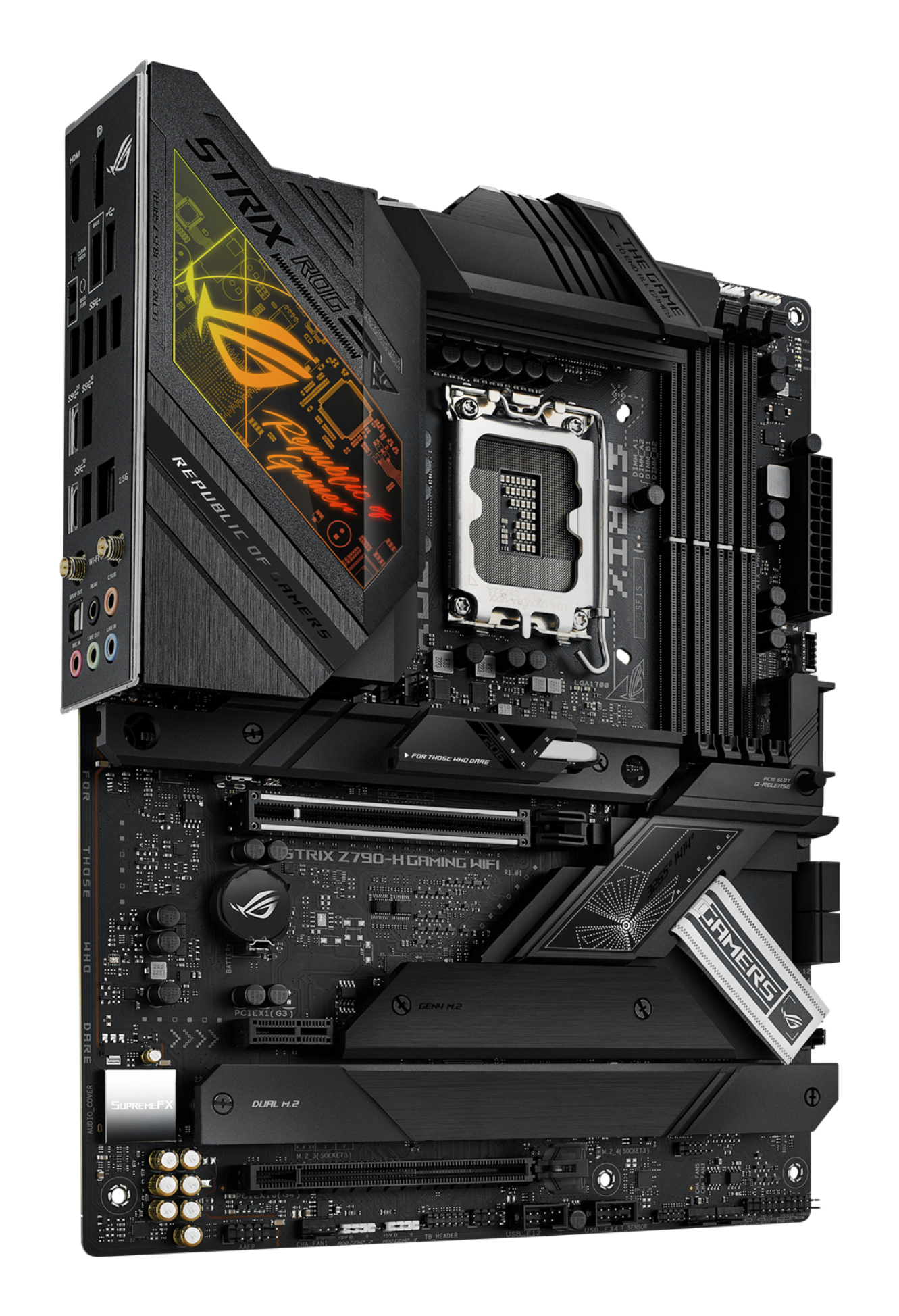 Placa base negra con la marca ROG Strix. Cuenta con múltiples puertos, ranuras y un zócalo de CPU. Texto incluye 'Republic of Gamers'.