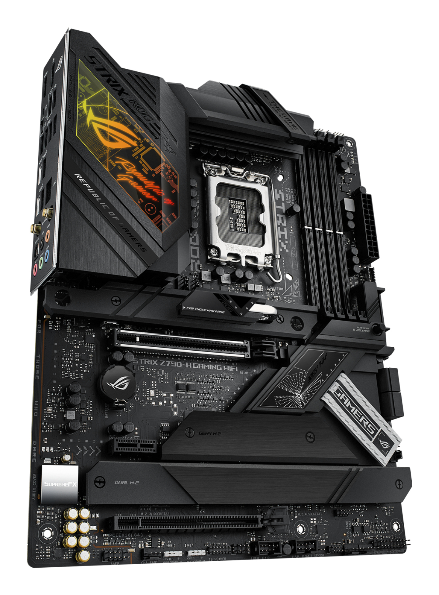 Placa base negra con el logo STRIX ROG, varios puertos y componentes. Detalles incluyen la etiqueta GAMERS y marcas WIFI.
