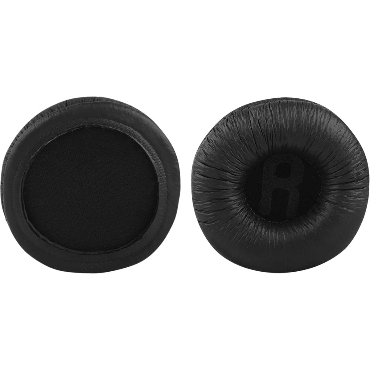 Twee zwarte oorkussens voor hoofdtelefoons. Eén heeft een mesh-midden, de andere heeft een reliëf "R".