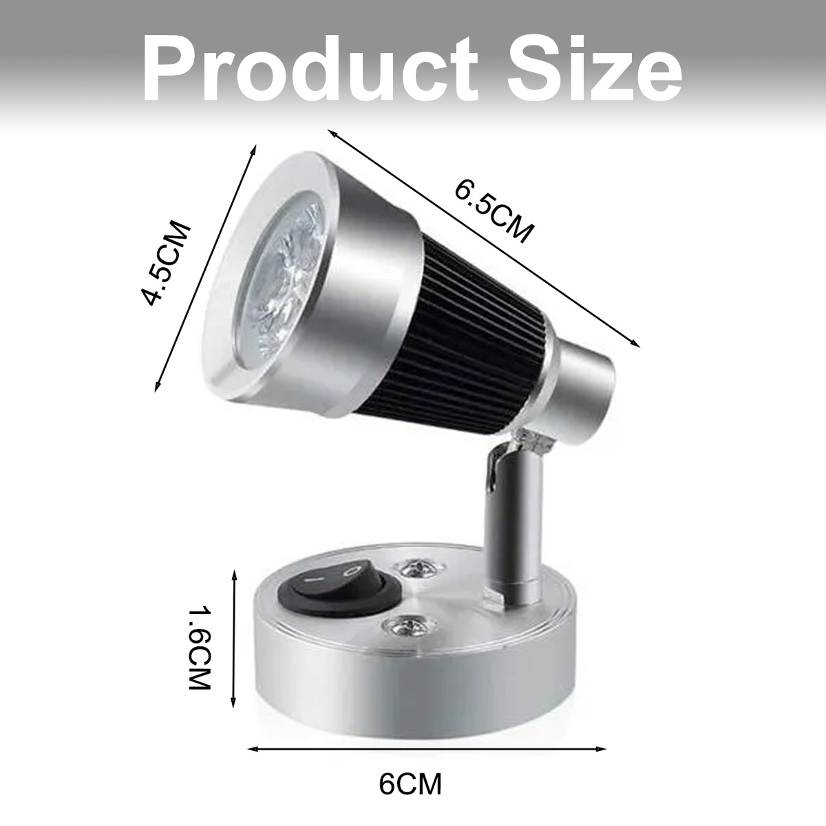 Silberne LED-Lampe mit schwarzen Details. Abmessungen sind 6,5 cm, 4,5 cm und 6 cm. Ein Schalter befindet sich auf der Basis.