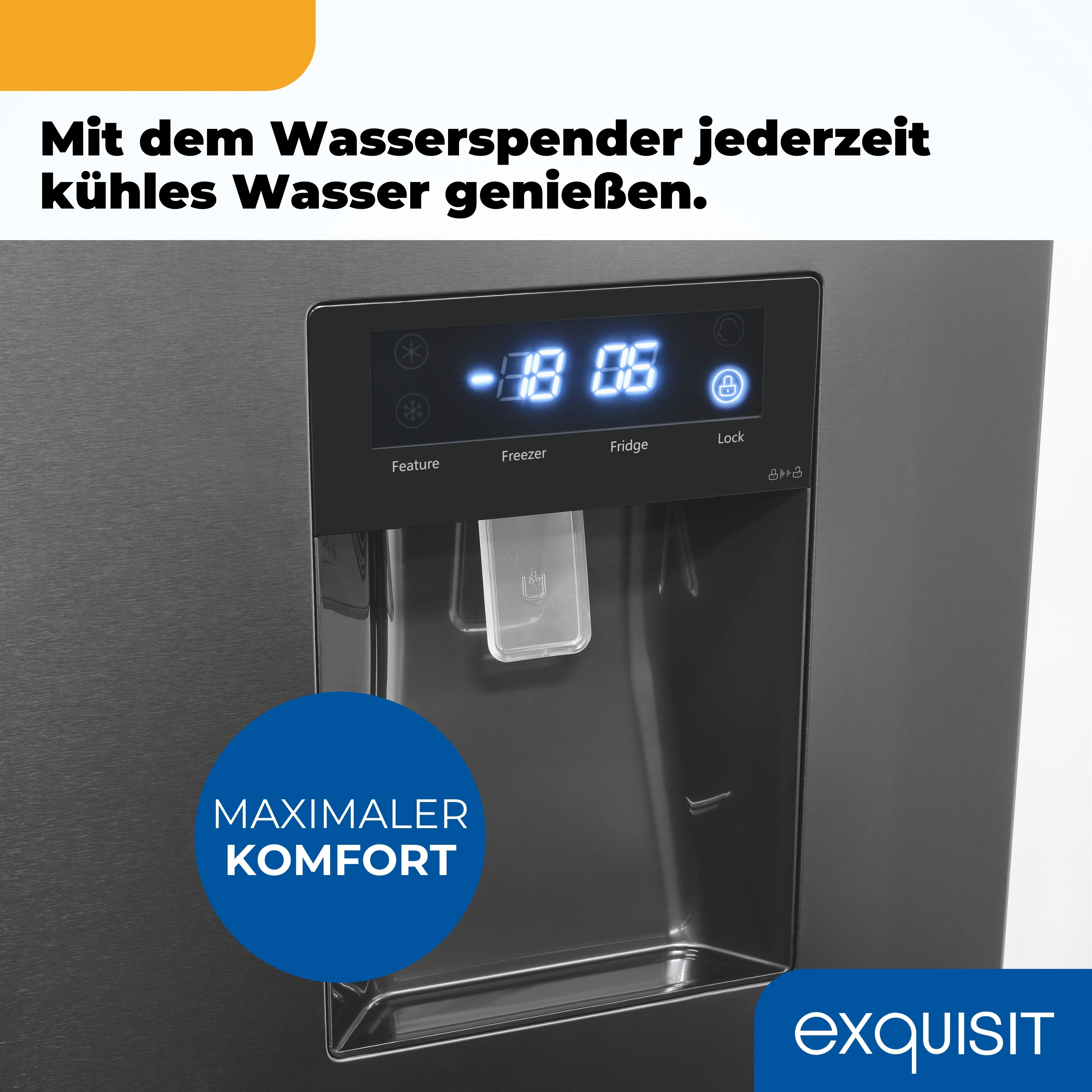 Ein Kühlschrank mit Wasserspender. Er hat eine Digitalanzeige, die die Gefrier- und Kühlschranktemperaturen anzeigt. Der Text 'MAXIMALER KOMFORT' ist sichtbar.