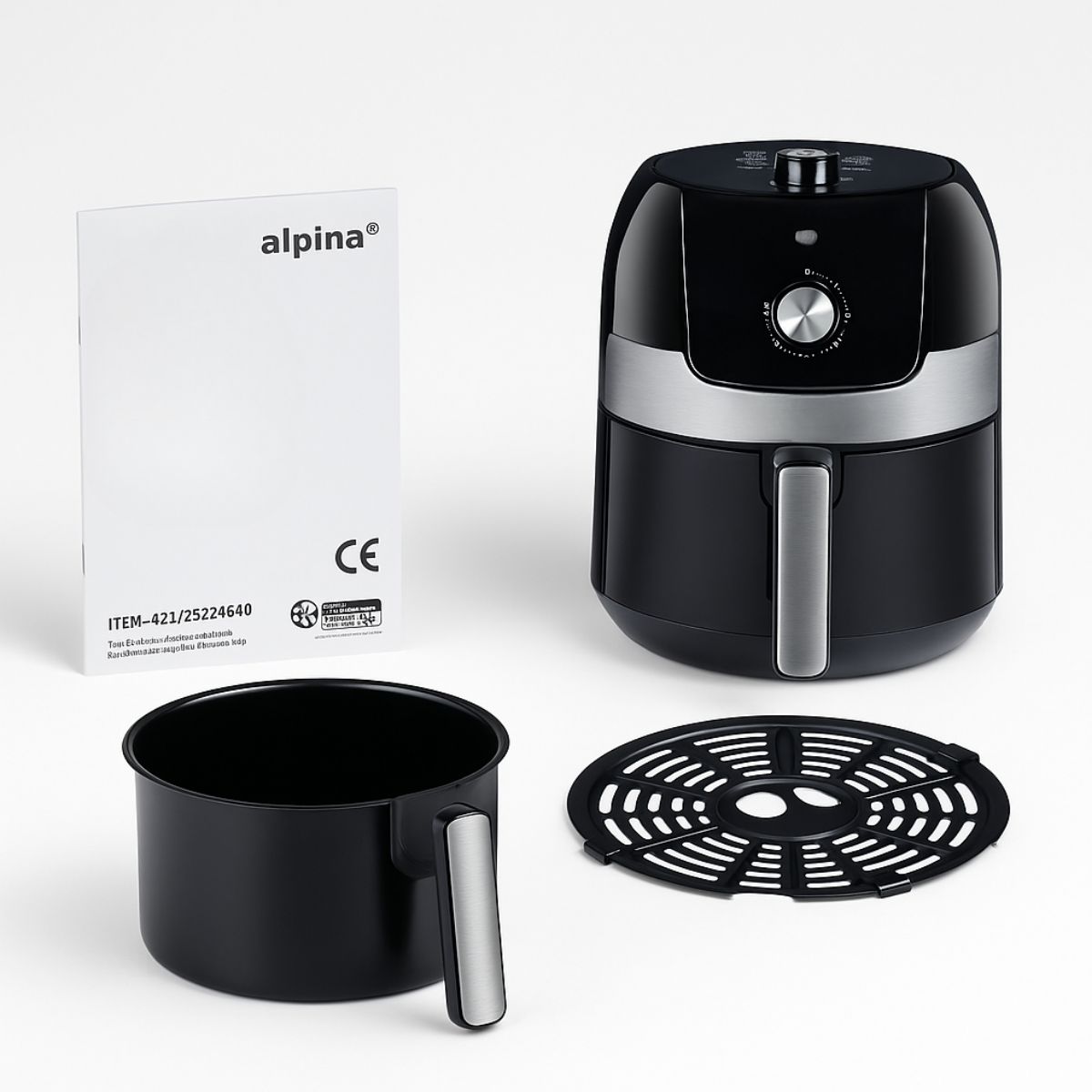 Zwarte airfryer met accessoires. Inclusief een mand, een bak en een handleiding. Alle items op een witte achtergrond.