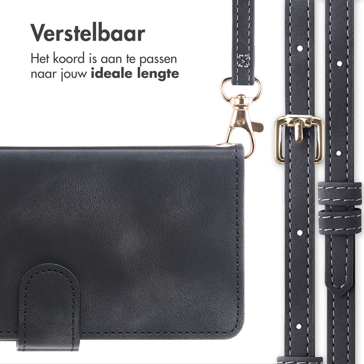 Zwarte telefoonhoes met verstelbare riem. Gouden sluiting en gesp. Witte stikseldetails. Tekst: verstelbare lengte.