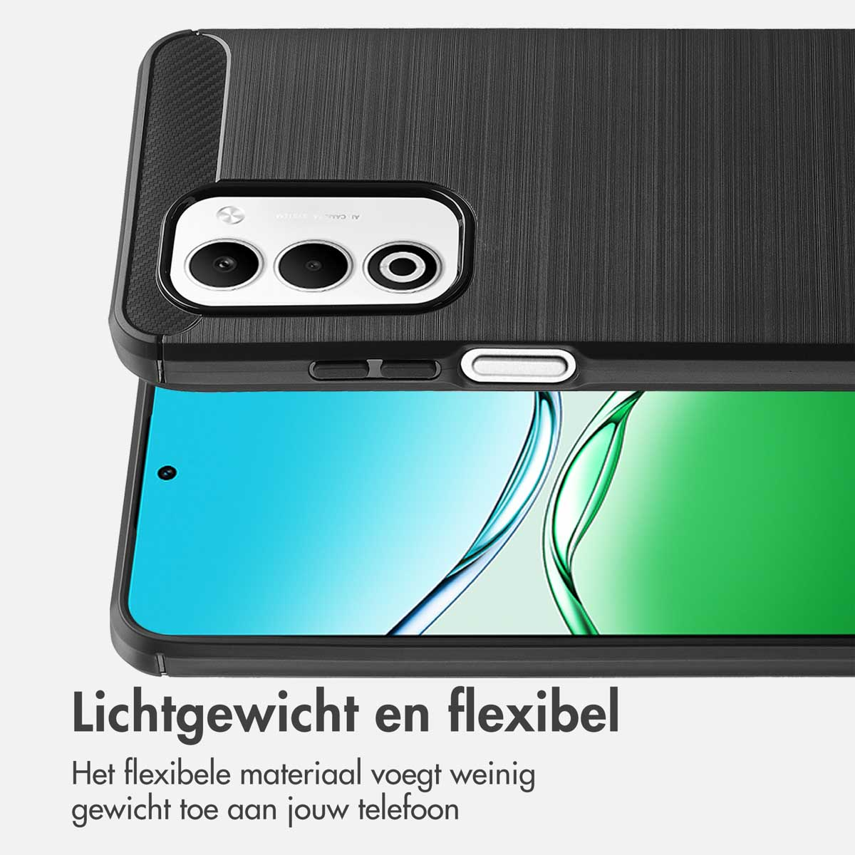 Een zwarte telefoonhoes met camera-uitsparingen en een zichtbaar telefoonscherm. De tekst luidt 'Lichtgewicht en flexibel'.
