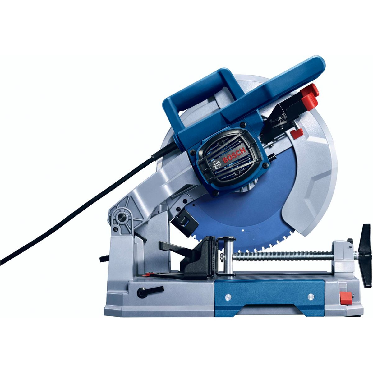 Una sierra ingletadora Bosch. Tiene una combinación de colores azul y plateado. La hoja es circular. El mango es azul y la base plateada.