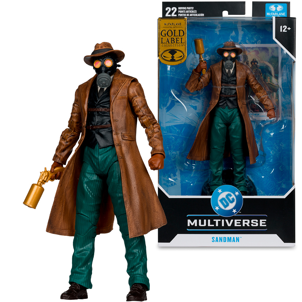 Action figure di Sandman. Cappotto marrone, pantaloni verdi, maschera antigas e cappello. Tiene una torcia dorata. La confezione è dietro.