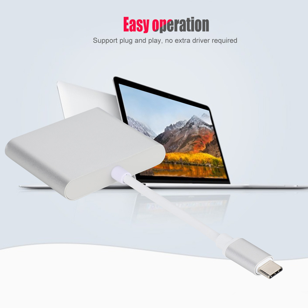 Ein silberner Adapter mit weißem Kabel, das mit einem Laptop verbunden ist. Auf dem Bildschirm ist eine Berglandschaft zu sehen. Text: Einfache Bedienung.