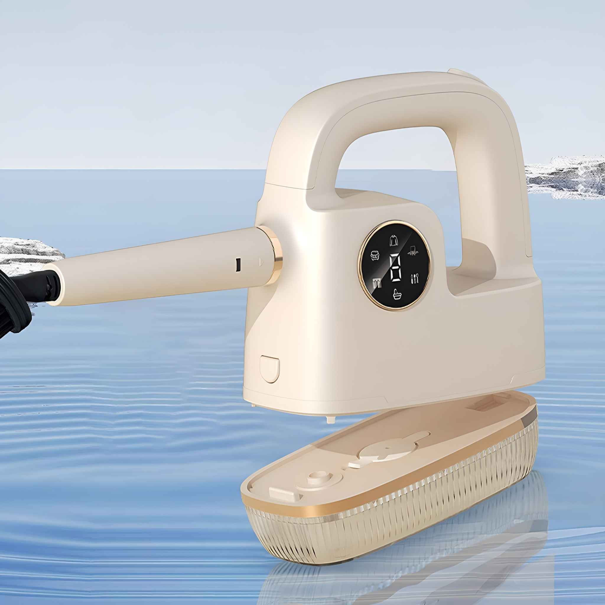 Cremefarbener Dampfreiniger mit Griff, Digitalanzeige und abnehmbarem Kopf, vor einem wasserähnlichen Hintergrund.