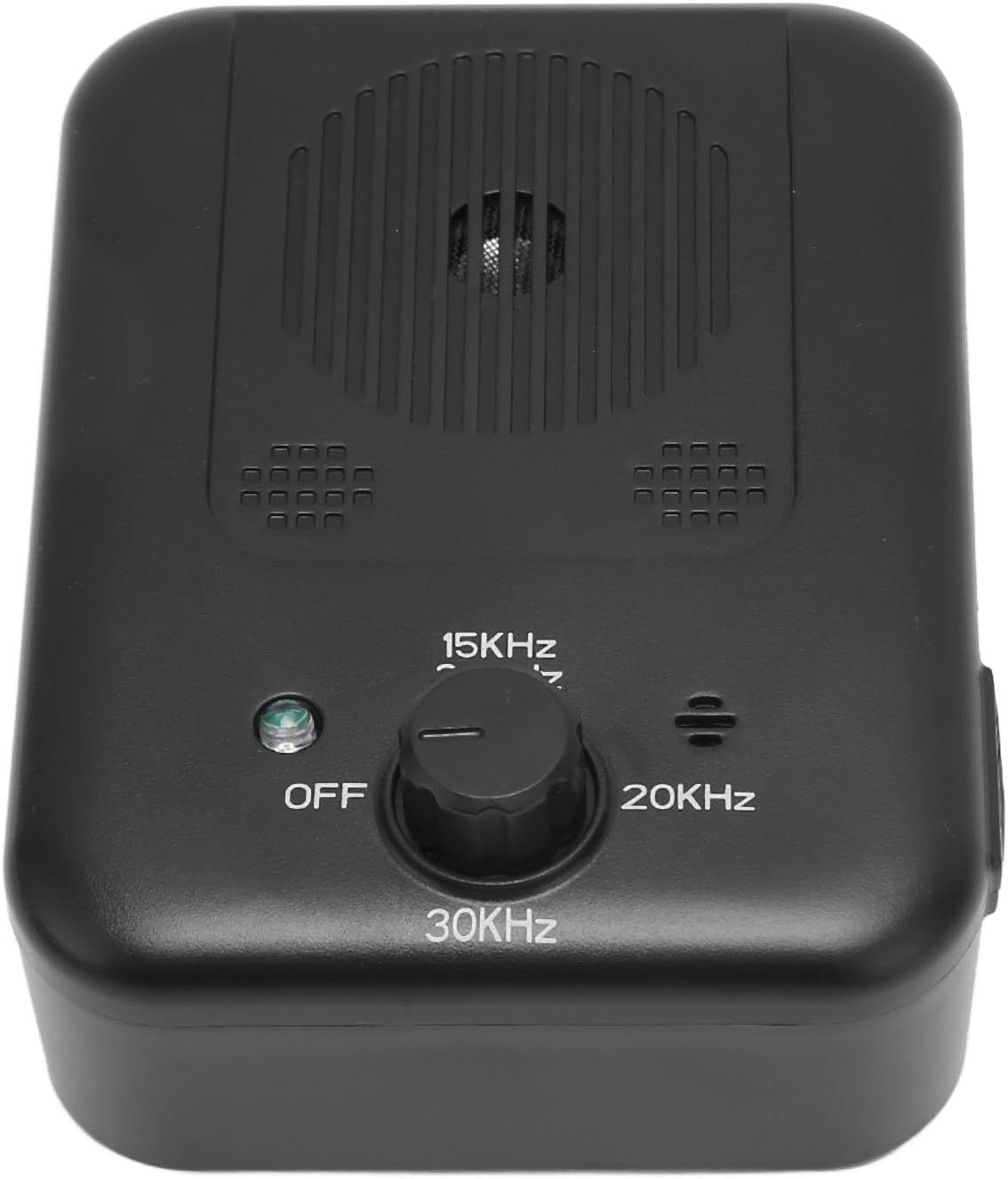 Schwarzes Gerät mit Lautsprecher, Knopf und Beschriftungen: AUS, 15 kHz, 20 kHz, 30 kHz. Ein grünes Licht ist sichtbar.