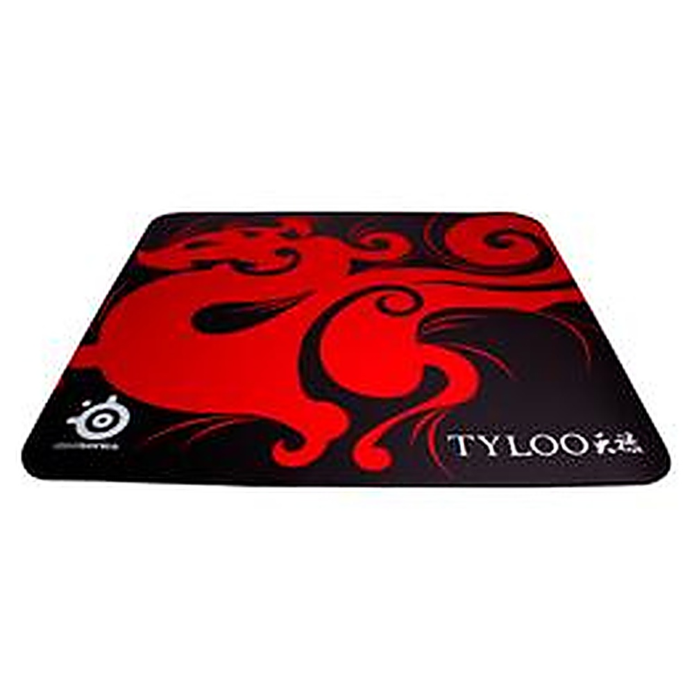 Tappetino per mouse con design di drago rosso su sfondo nero. Presenta il testo 'TYLOO' e un logo SteelSeries.
