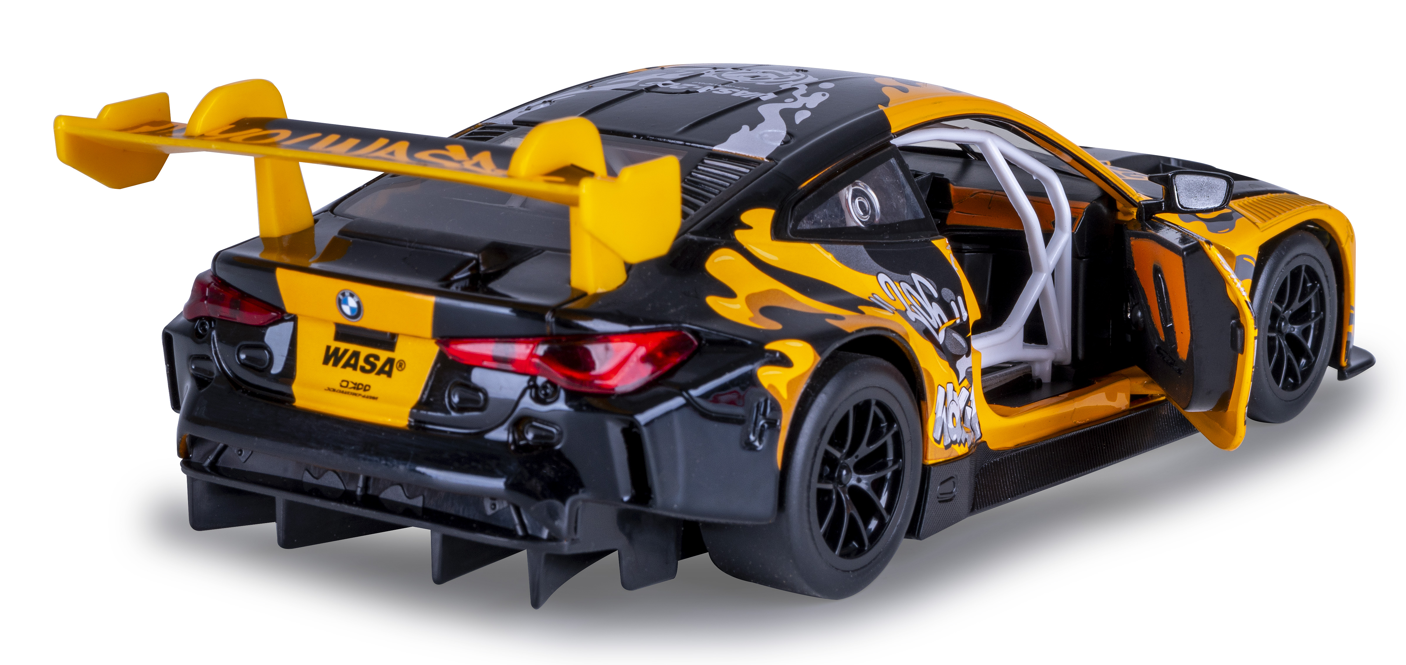Ein schwarz-gelbes BMW-Spielzeugauto mit offener Tür, großem Spoiler und dem Wort WASA.