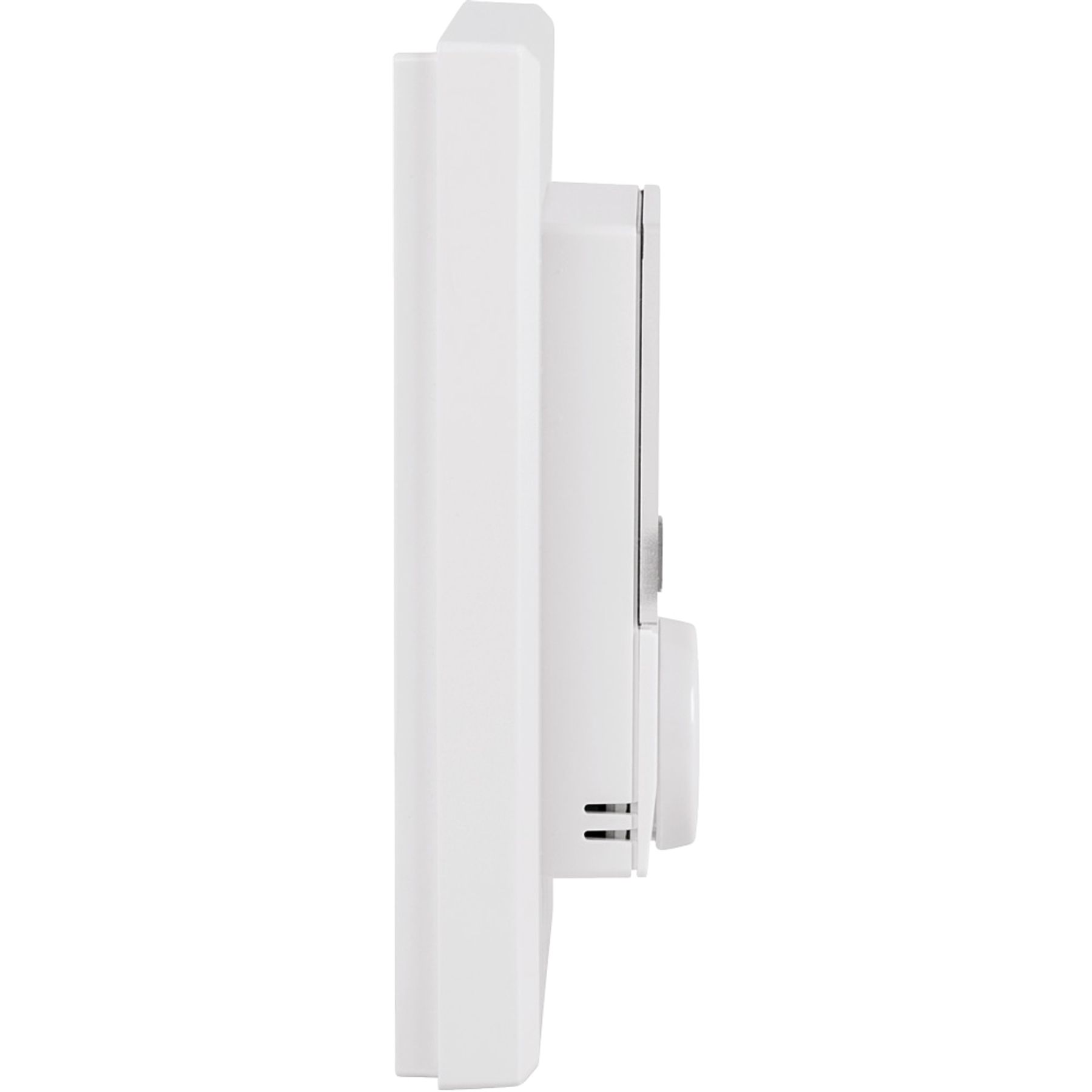 Ein weißes Thermostat, Seitenansicht, vor weißem Hintergrund. Es hat ein Zifferblatt, Knöpfe und eine kleine Entlüftung.