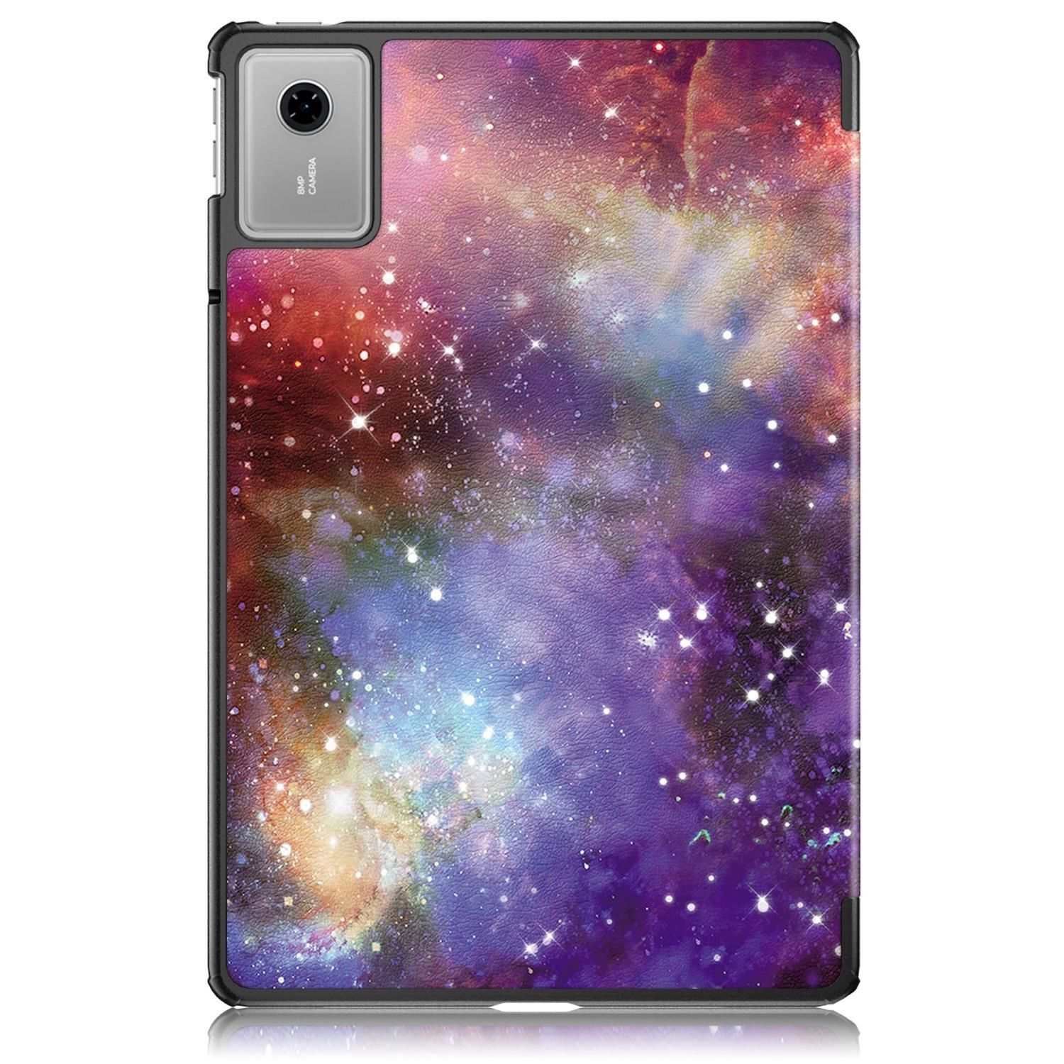 Tablethülle mit Galaxiedesign. Die Hülle hat eine Kamera an der Seite. Der Hintergrund ist farbenfroh mit Sternen und kosmischen Wolken.