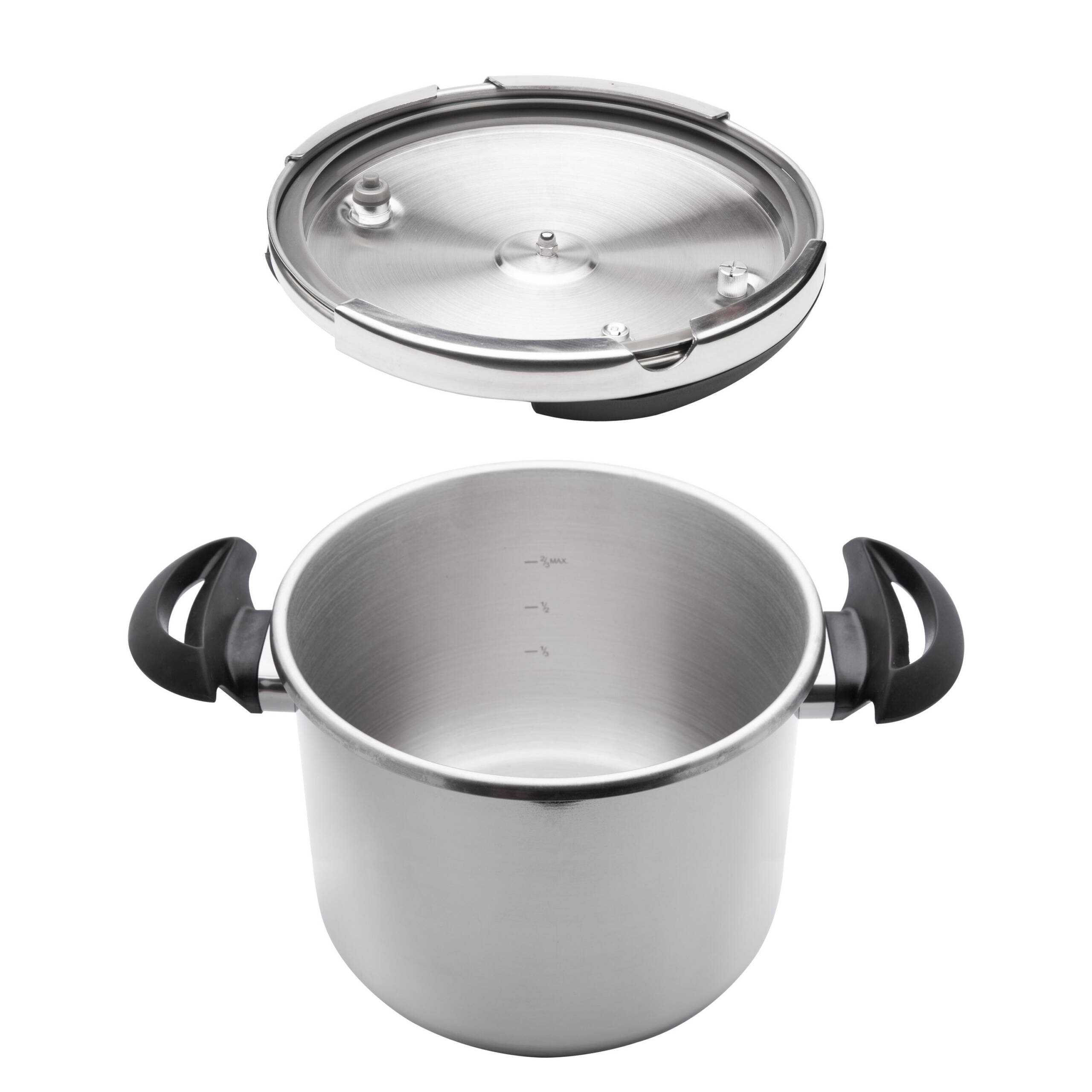 Una olla a presión de acero inoxidable con su tapa separada. La olla tiene asas negras. La tapa también es de acero inoxidable.