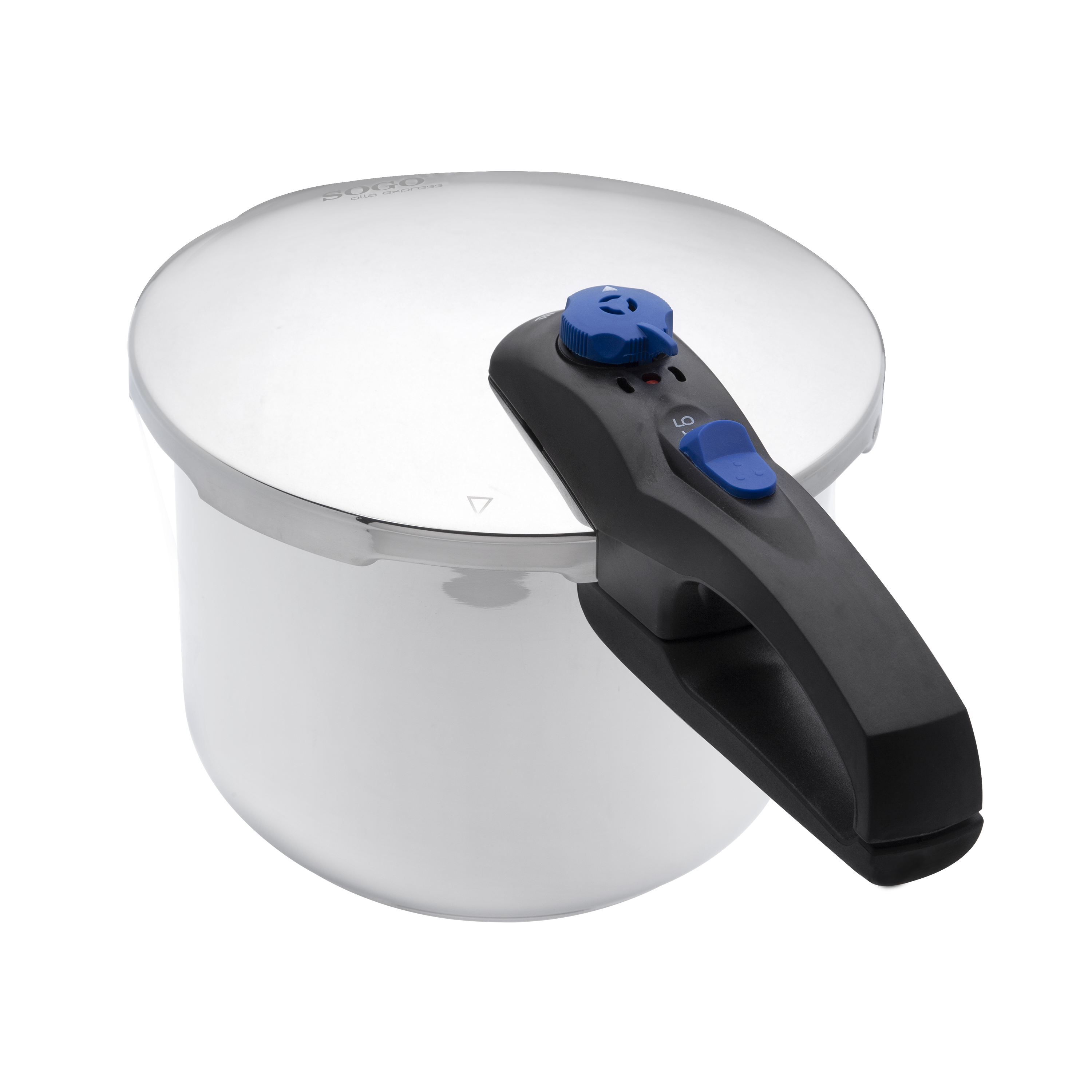Una olla a presión plateada con mango negro y controles azules, sobre un fondo negro.