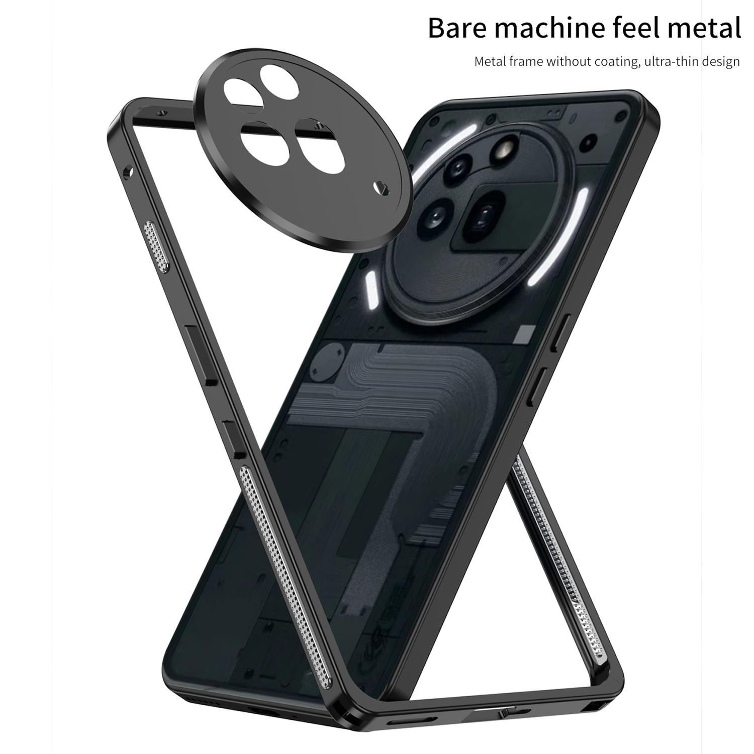 Schwarzes Telefon mit Objektivabdeckung. Das Telefon hat einen Metallrahmen und ist abgewinkelt. Text: Bare machine feel metal.