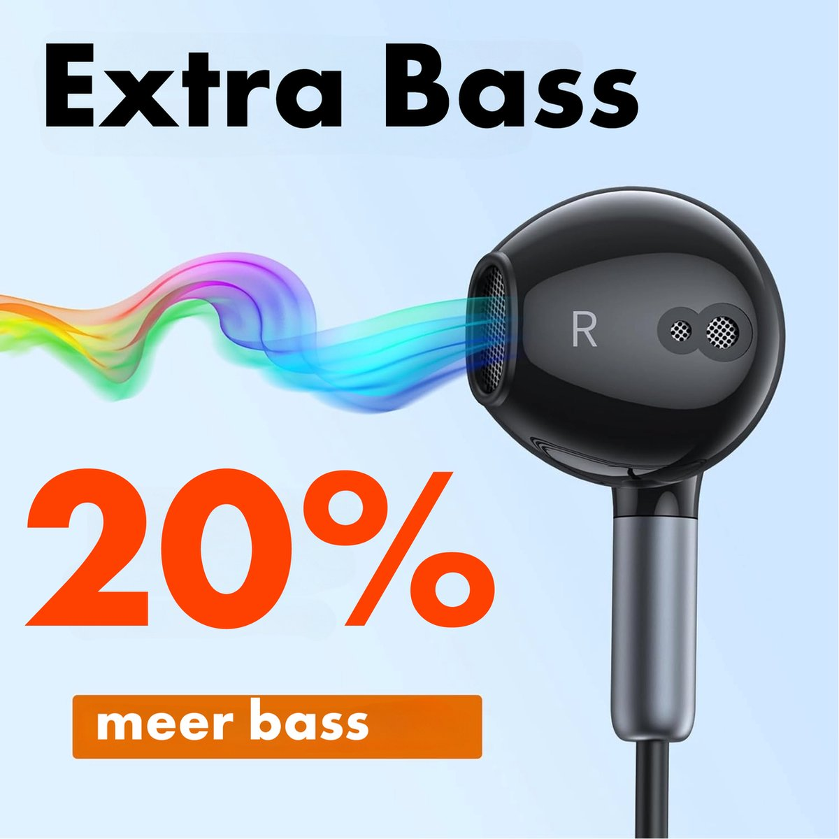 Zwarte oortelefoon met 'R' en mesh. 'Extra Bass' en '20%' in oranje. Kleurrijke geluidsgolf. Lichtblauwe achtergrond. Tekst 'meer bass'.