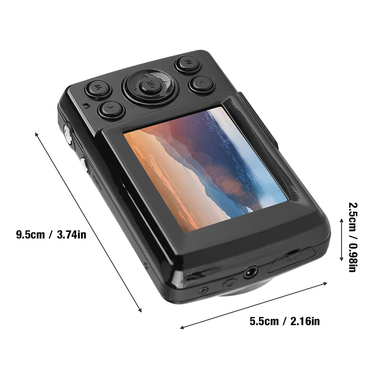 Eine schwarze Digitalkamera mit einem Bildschirm, der ein Landschaftsbild anzeigt. Abmessungen sind angegeben.