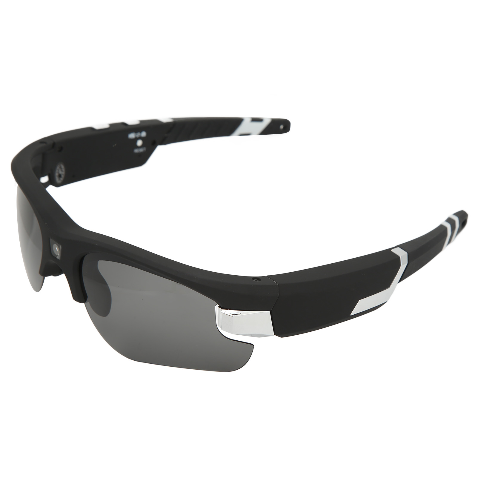 Schwarze Smart-Brille mit grauen Gläsern, weißen Akzenten und einer Kamera. Isoliert auf Weiß.