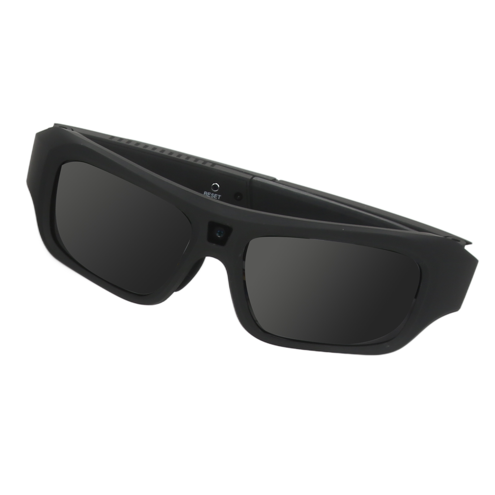 Schwarze Smartglasses mit dunklen Gläsern, einer Reset-Taste und einer kleinen Kamera. Die Brille ist vor weißem Hintergrund.