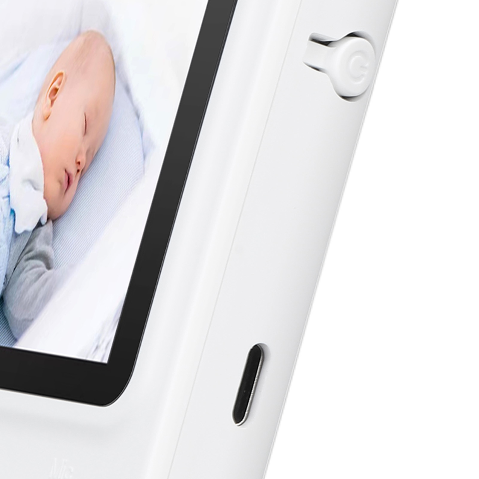 Ein Baby schläft auf einem Monitorbildschirm. Weißer Monitorrahmen mit Ein-/Aus-Taste und kleinem schwarzem Knopf.