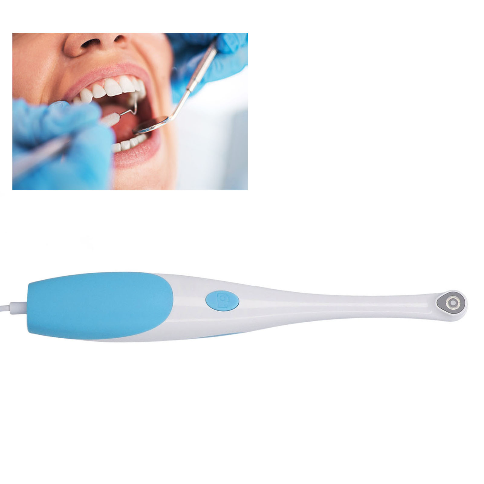 Ein Zahnarzt untersucht die Zähne eines Patienten mit einem Dentalspiegel. Ein zahnärztliches Kamerawerkzeug ist ebenfalls sichtbar.