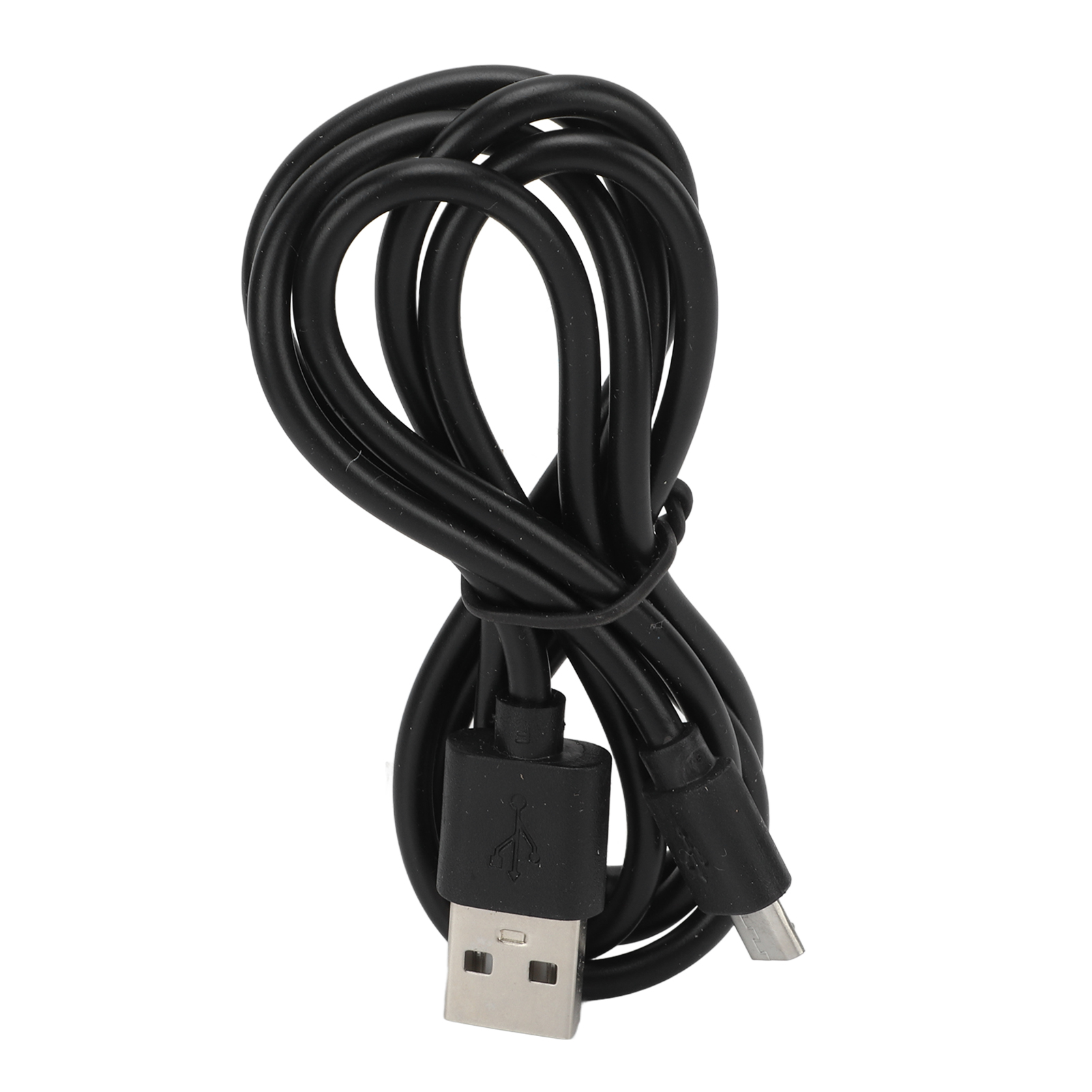 Ein schwarzes USB-Kabel, aufgerollt und verknotet, mit einem USB-A- und einem Micro-USB-Anschluss, vor weißem Hintergrund.