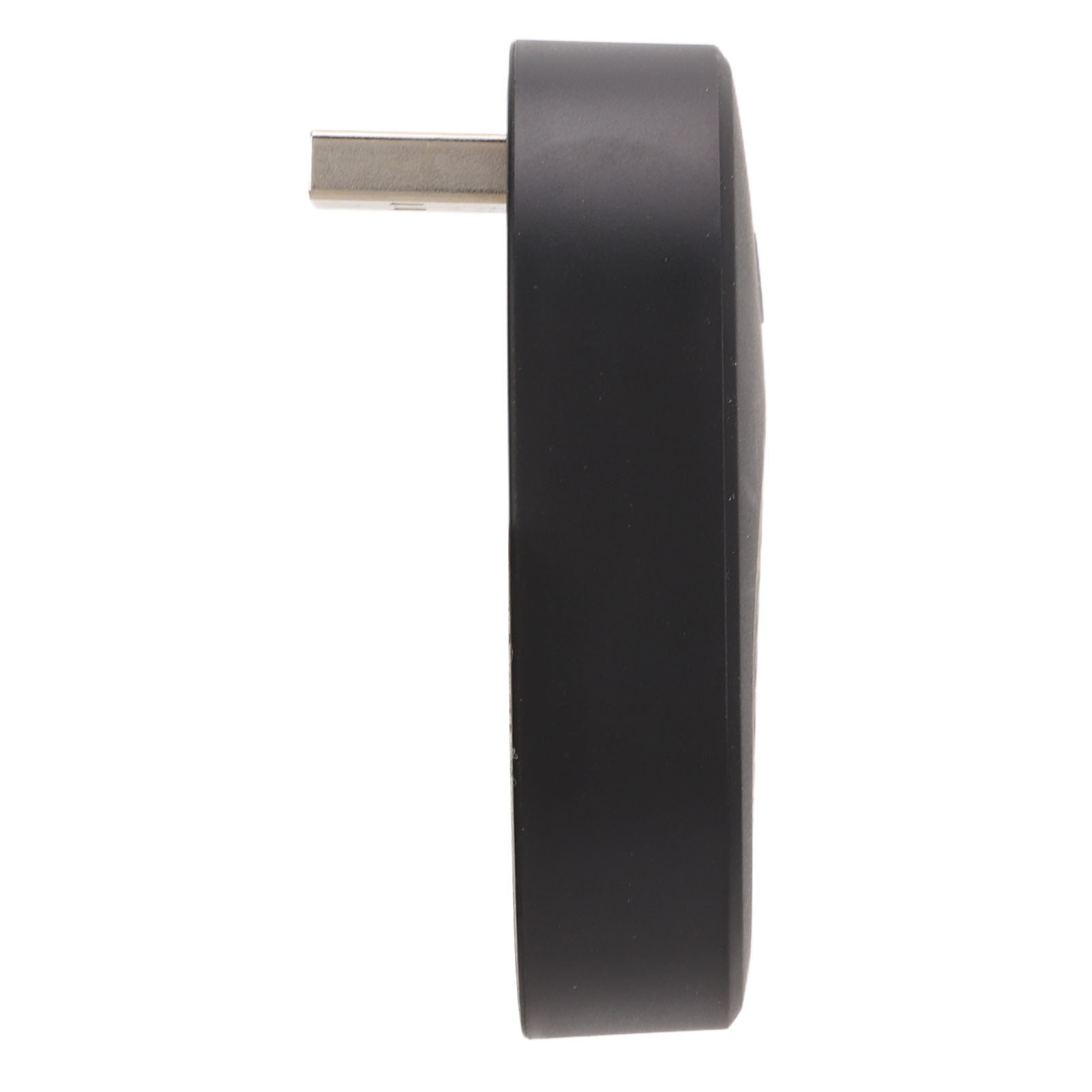 Ein schwarzes rechteckiges Gerät mit einem silbernen USB-Anschluss. Der Hintergrund ist weiß.