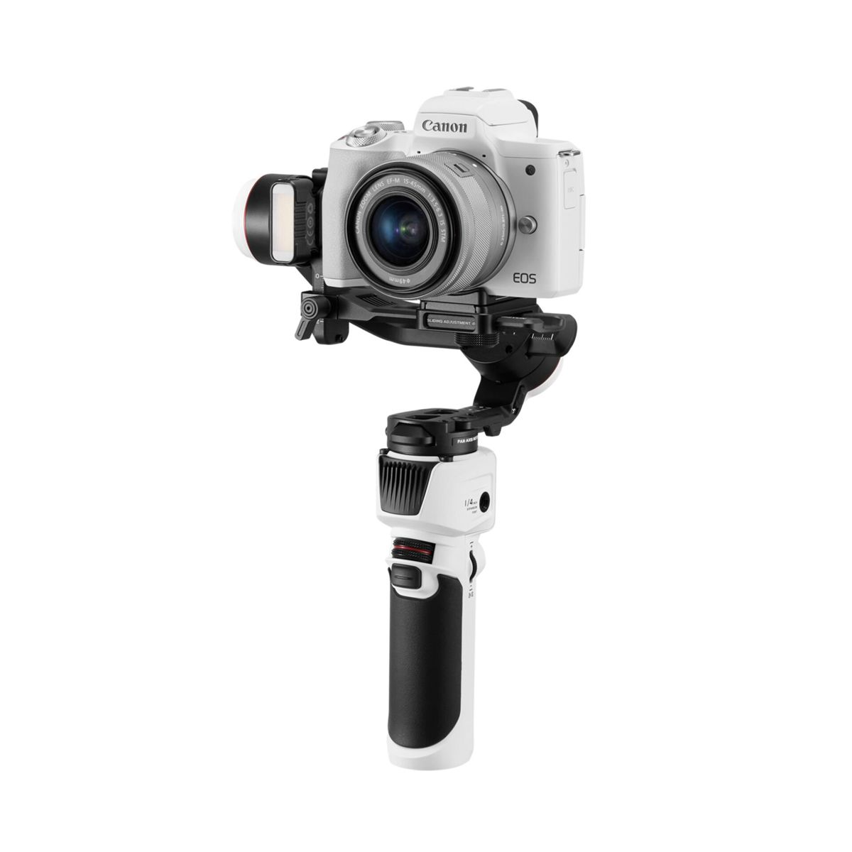 Eine weiße Canon-Kamera, die auf einem schwarz-weißen Stabilisator montiert ist. Das Kameraobjektiv zeigt nach vorne, mit einem schwarzen Griff unten.