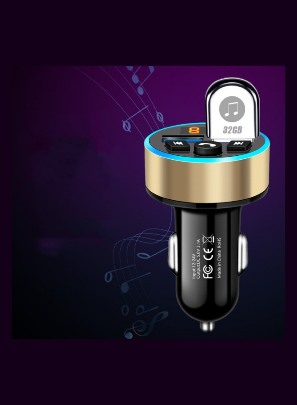 Ein schwarzes und goldenes Autoladegerät mit einem USB-Stick, der Musik anzeigt. Es hat Knöpfe und eine digitale Anzeige. Noten im Hintergrund.