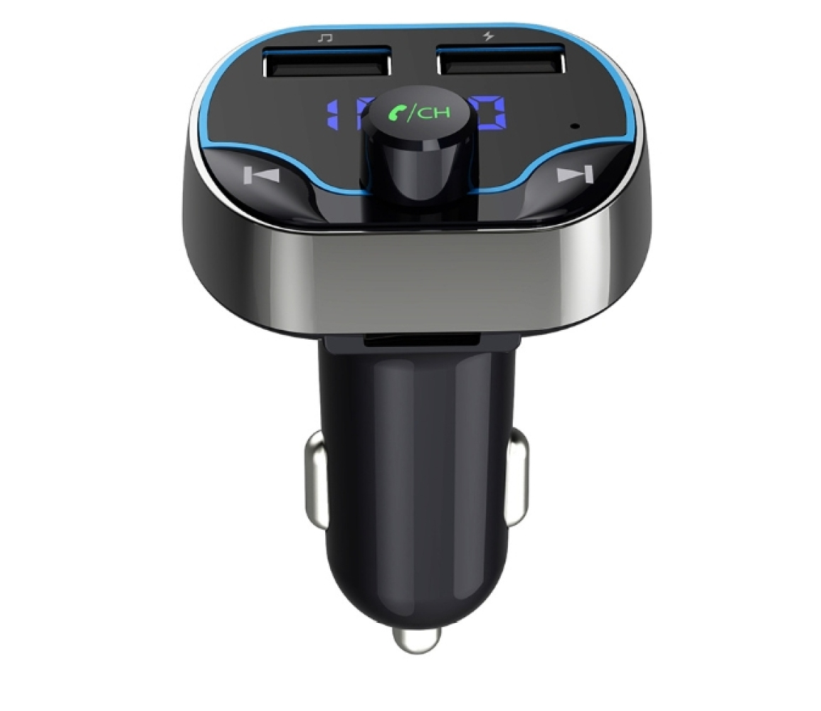 Ein schwarz-silbernes Autoladegerät mit USB-Anschlüssen und Digitalanzeige. Mit blauen Akzenten und einem zentralen Drehknopf.
